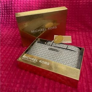 Michael Kors Adjustable Belt Waist Bag